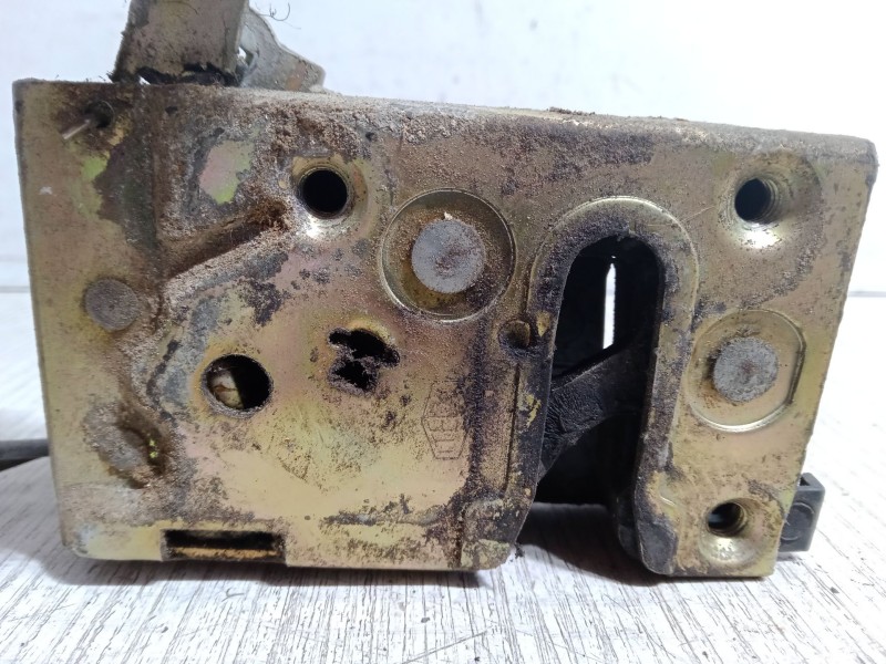 Recambio de cerradura puerta delantera derecha para peugeot 309 i (10c, 10a) 1.6 referencia OEM IAM   