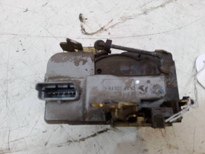 CERRADURA PUERTA DELANTERA IZQUIERDA 