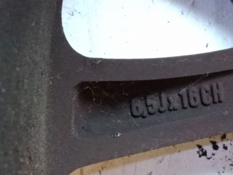 Recambio de llanta aluminio 16´´ para mg mg zr 105 referencia OEM IAM   