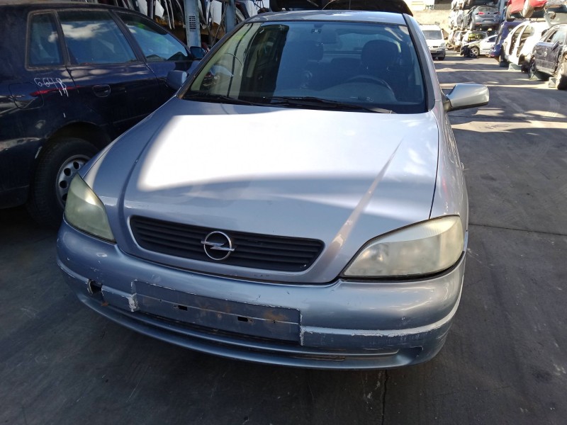 opel astra g hatchback (t98) del año 2001