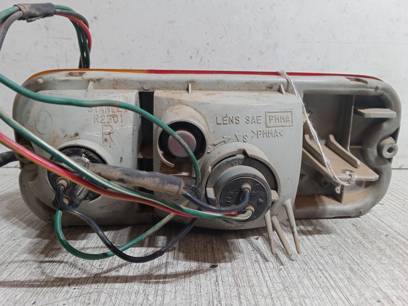 Recambio de intermitente trasero derecho para suzuki grand vitara i (ft, ht) 2.0 hdi 110 16v 4x4 (sq 420d) referencia OEM IAM   