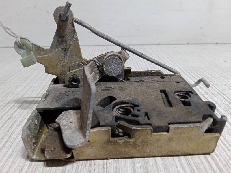 Recambio de cerradura puerta trasera derecha para peugeot 309 i (10c, 10a) 1.6 referencia OEM IAM   