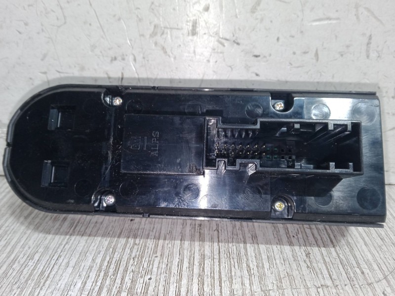 Recambio de mando elevalunas delantero izquierdo para opel astra h (a04) 1.7 cdti (l48) referencia OEM IAM   
