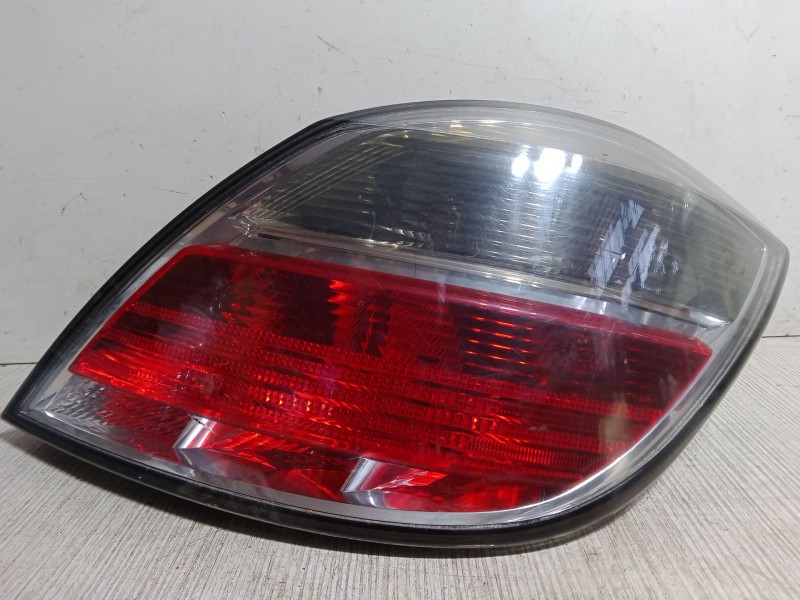 Recambio de piloto trasero derecho para opel astra h (a04) 1.7 cdti (l48) referencia OEM IAM   