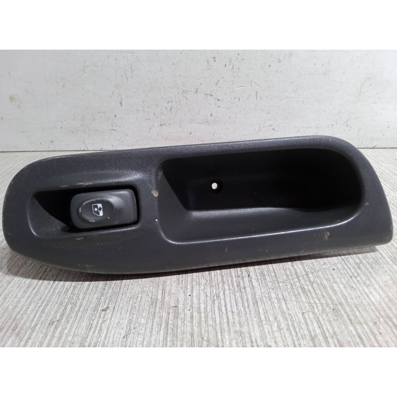 Recambio de mando elevalunas delantero derecho para renault scénic i monospace (ja0/1_, fa0_) 1.9 dti (ja0n) referencia OEM IAM 