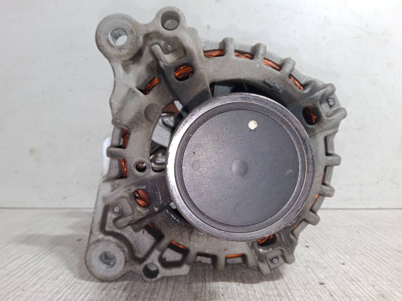 Recambio de alternador para seat ibiza v (kj1, kjg) 1.0 tsi referencia OEM IAM 04E903015A  