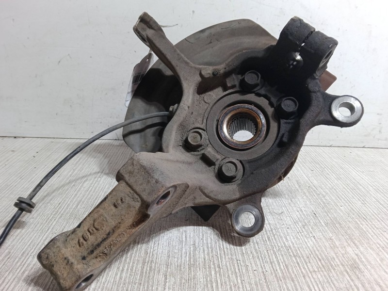 Recambio de mangueta delantera derecha para nissan x-trail ii (t31) 2.0 dci 4x4 referencia OEM IAM   