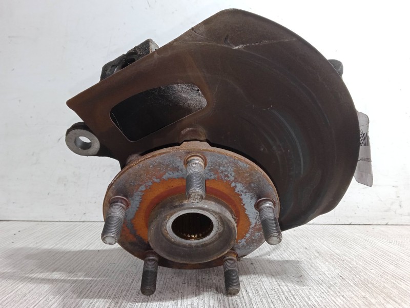 Recambio de mangueta delantera derecha para nissan x-trail ii (t31) 2.0 dci 4x4 referencia OEM IAM   