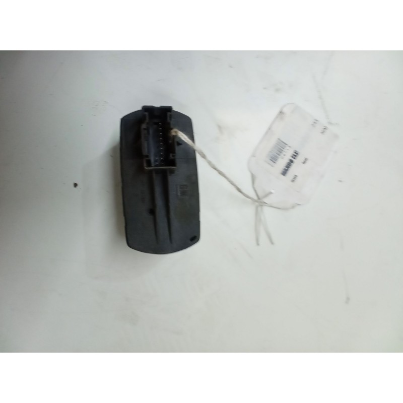 Recambio de mando elevalunas delantero izquierdo para opel corsa d (s07) 1.2 (l08, l68) referencia OEM IAM   