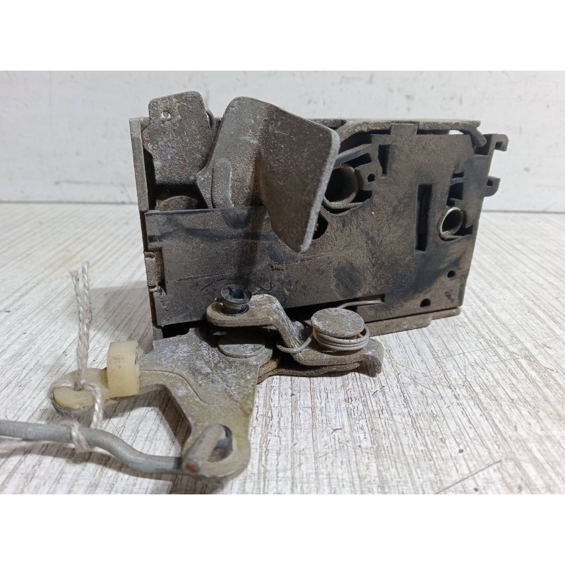 Recambio de cerradura puerta trasera izquierda para peugeot 309 i (10c, 10a) 1.6 referencia OEM IAM   