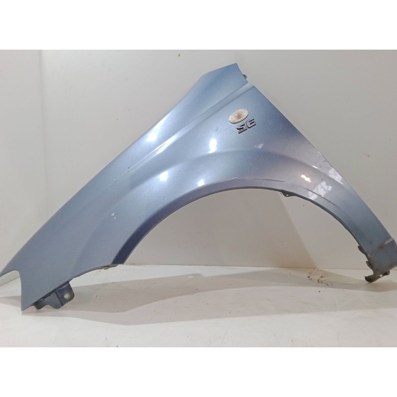 Recambio de aleta delantera izquierda para chevrolet aveo / kalos hatchback (t200) 1.2 referencia OEM IAM   