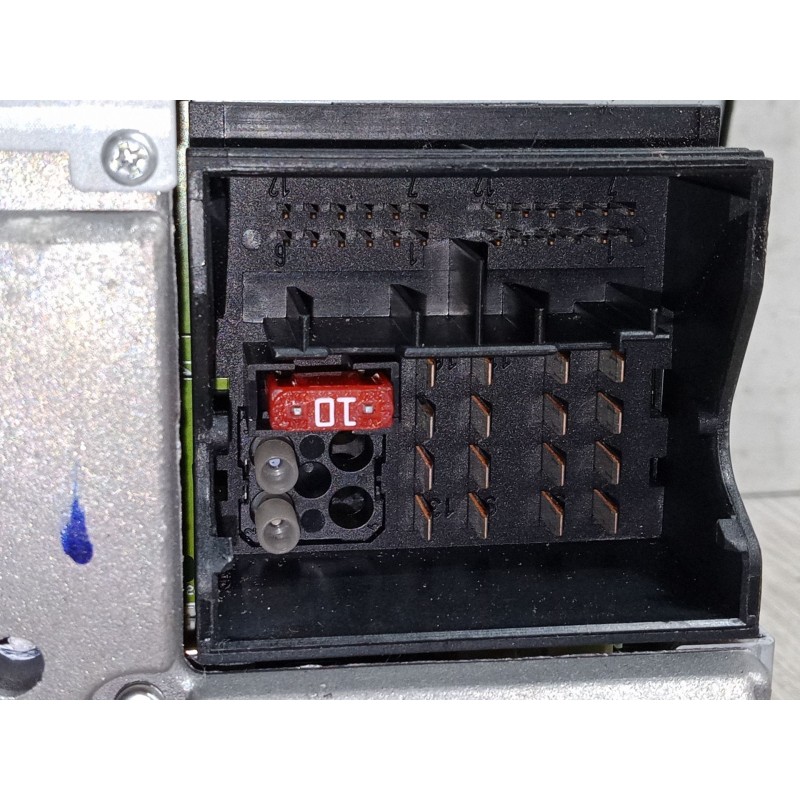 Recambio de radio cd para mercedes-benz clase e t-model (s211) e 200 t kompressor (211.242) referencia OEM IAM A2118702189  