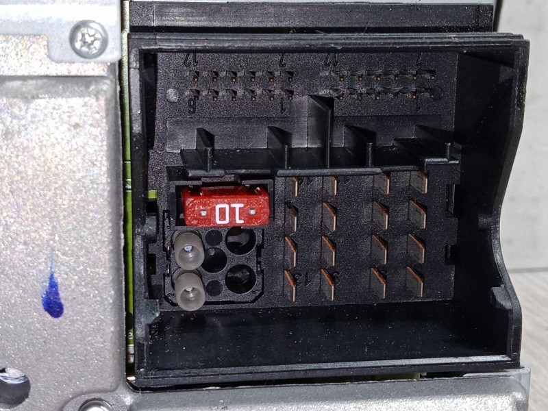 Recambio de radio cd para mercedes-benz clase e t-model (s211) e 200 t kompressor (211.242) referencia OEM IAM A2118702189  