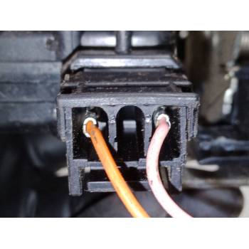 CERRADURA PUERTA DELANTERA IZQUIERDA 