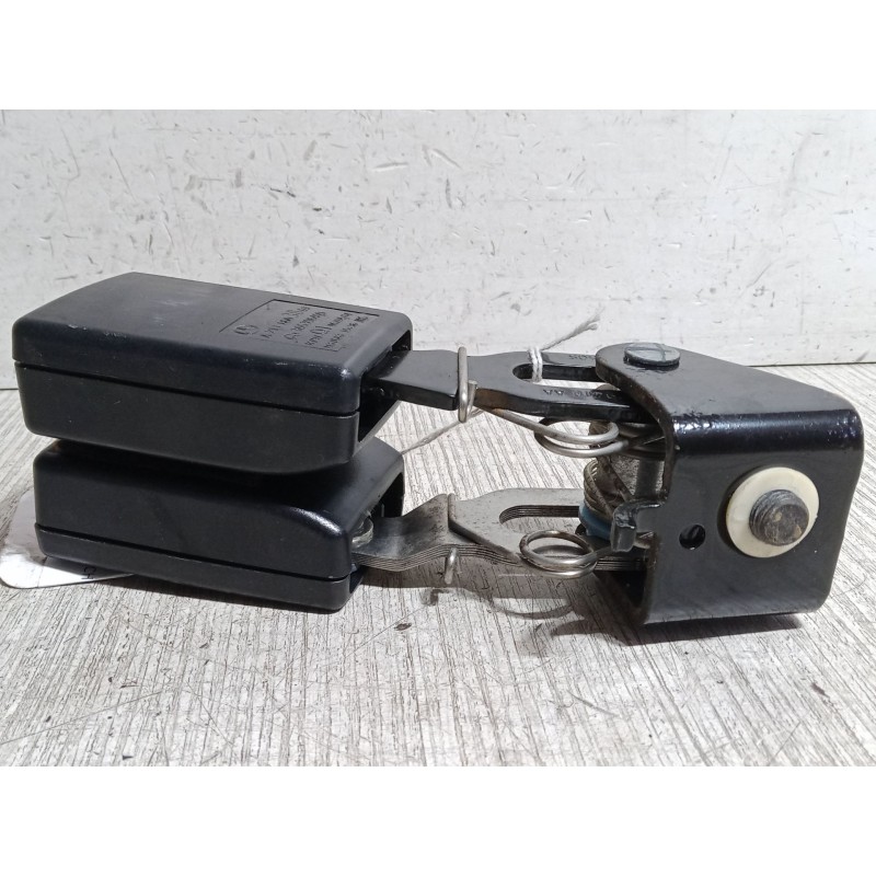 Recambio de anclaje cinturon trasero derecho para mercedes-benz clase e t-model (s211) e 200 t kompressor (211.242) referencia O