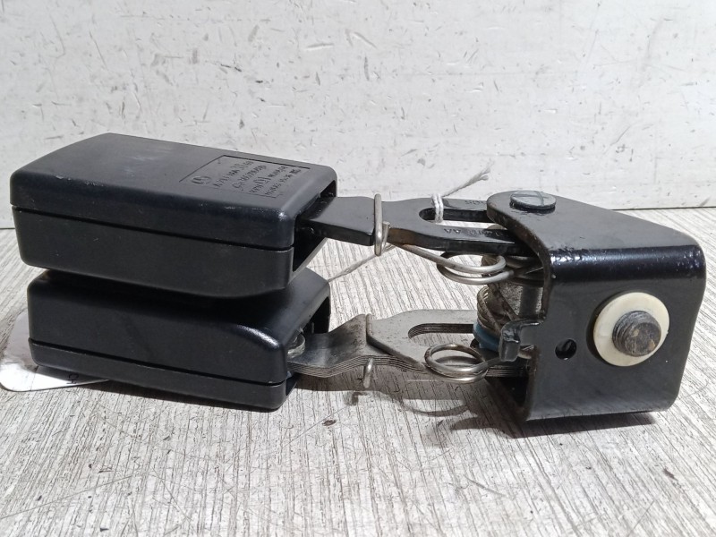 Recambio de anclaje cinturon trasero derecho para mercedes-benz clase e t-model (s211) e 200 t kompressor (211.242) referencia O