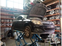 opel astra h gtc (a04) del año 2009