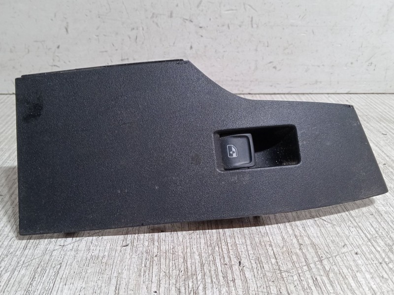 Recambio de mando elevalunas trasero derecho para seat ibiza v (kj1, kjg) 1.0 tsi referencia OEM IAM   