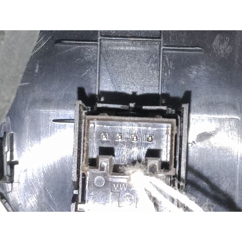 Recambio de mando elevalunas trasero derecho para seat ibiza v (kj1, kjg) 1.0 tsi referencia OEM IAM   