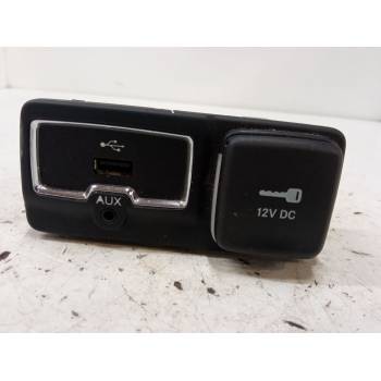 CONECTOR USB / AUX 735604055 