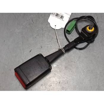 ANCLAJE CINTURON DELANTERO DERECHO 8632604 
