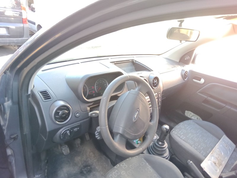 ford fusion (ju_) del año 2004