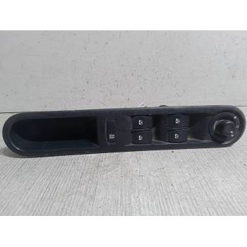 MANDO ELEVALUNAS DELANTERO IZQUIERDO 8200328426 