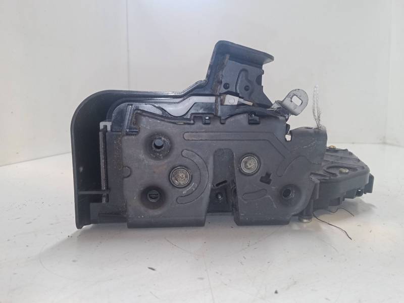 CERRADURA PUERTA DELANTERA DERECHA 30753664 