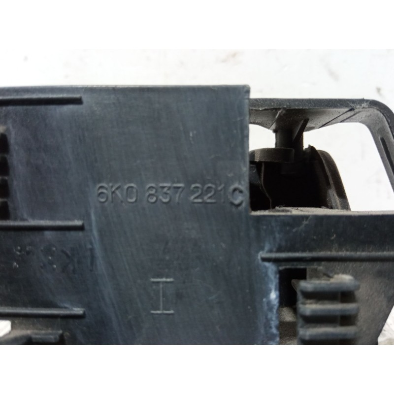 Recambio de maneta interior puerta delantera izquierda para seat ibiza ii (6k1) 1.4 i referencia OEM IAM 6K0837221C  