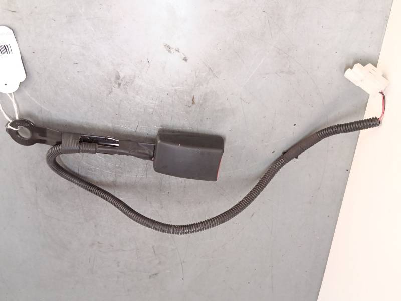 ANCLAJE CINTURON DELANTERO IZQUIERDO 