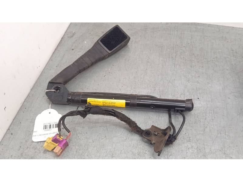 ANCLAJE CINTURON DELANTERO IZQUIERDO 