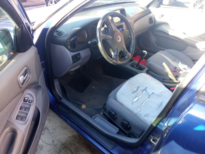 nissan almera ii hatchback (n16) del año 2003
