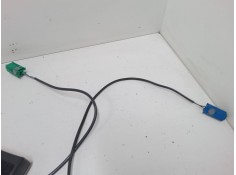 Recambio de anclaje cinturon delantero izquierdo para opel astra h furgoneta/station wagon (l70) 1.7 cdti (l70) referencia OEM I 2