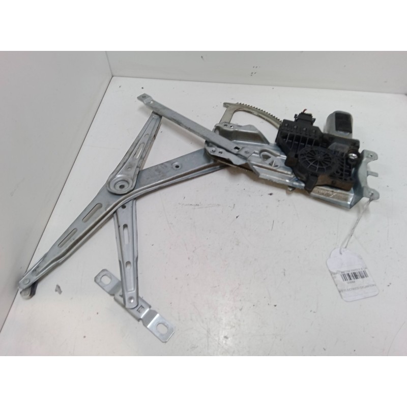 Recambio de elevalunas electrico delantero derecho para opel zafira / zafira family b (a05) 1.7 cdti (m75) referencia OEM IAM   