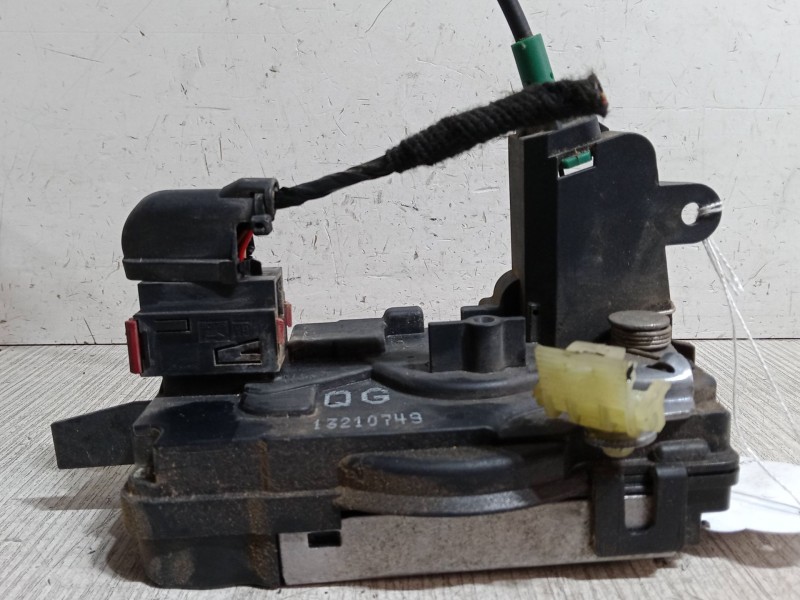 Recambio de cerradura puerta delantera derecha para opel astra h gtc (a04) 1.7 cdti (l08) referencia OEM IAM   