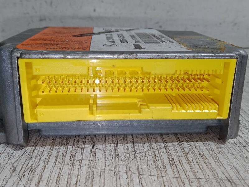 Recambio de centralita airbag para mercedes-benz clase e t-model (s211) e 200 t kompressor (211.242) referencia OEM IAM A2118704