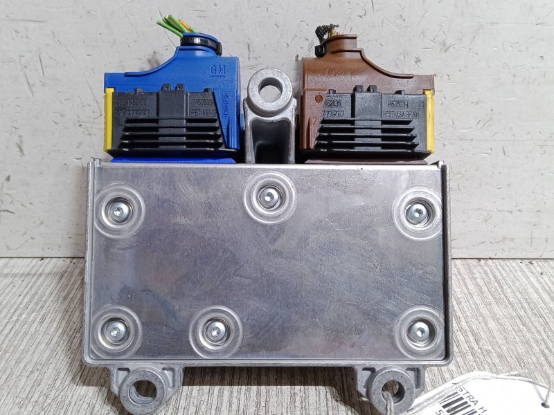 Recambio de centralita airbag para opel astra h gtc (a04) 1.7 cdti (l08) referencia OEM IAM 327963935  