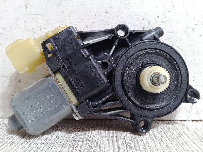 Recambio de motor elevaluna delantero izquierdo para ford fiesta vi (cb1, ccn) 1.6 tdci referencia OEM IAM   