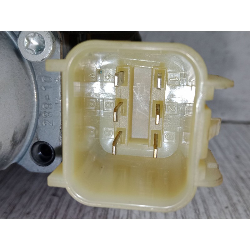 Recambio de motor elevaluna delantero izquierdo para ford fiesta vi (cb1, ccn) 1.6 tdci referencia OEM IAM   