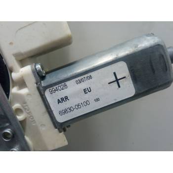 ELEVALUNAS ELECTRICO TRASERO DERECHO 6983005100 