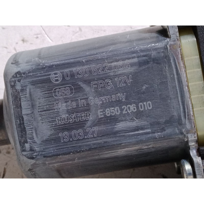 Recambio de motor elevaluna delantero derecho para seat ibiza v (kj1, kjg) 1.0 tsi referencia OEM IAM 0130822064  2Q1959882