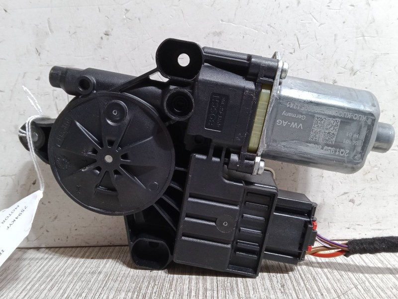 Recambio de motor elevaluna delantero derecho para seat ibiza v (kj1, kjg) 1.0 tsi referencia OEM IAM 0130822064  2Q1959882