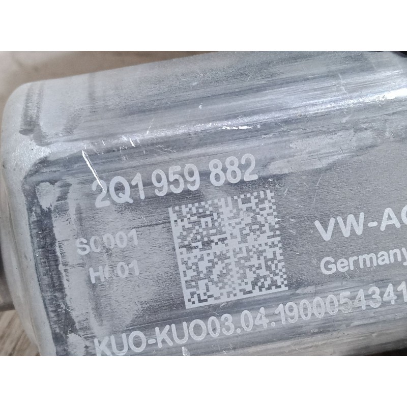 Recambio de motor elevaluna delantero derecho para seat ibiza v (kj1, kjg) 1.0 tsi referencia OEM IAM 0130822064  2Q1959882