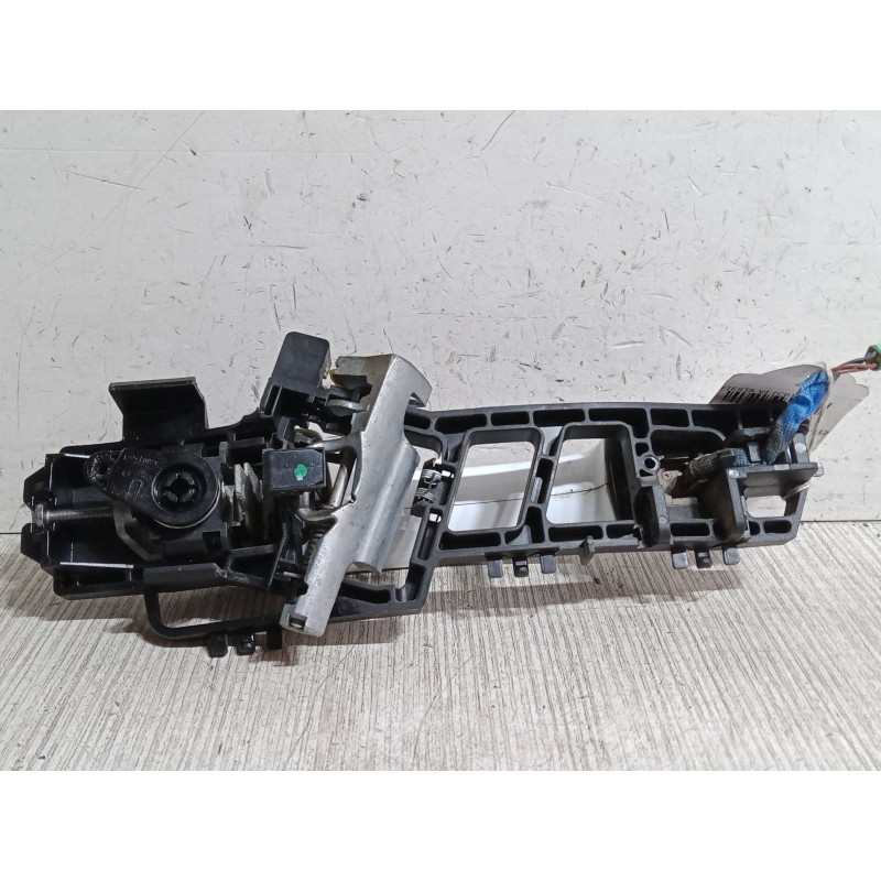 Recambio de maneta exterior puerta delantera izquierda para ford fiesta vi (cb1, ccn) 1.6 tdci referencia OEM IAM   