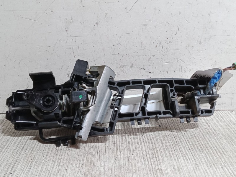 Recambio de maneta exterior puerta delantera izquierda para ford fiesta vi (cb1, ccn) 1.6 tdci referencia OEM IAM   