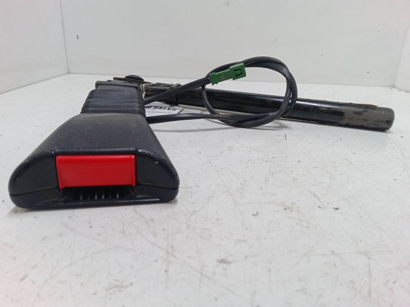 Recambio de anclaje cinturon delantero derecho para opel astra g hatchback (t98) 2.0 16v (f08, f48) referencia OEM IAM   