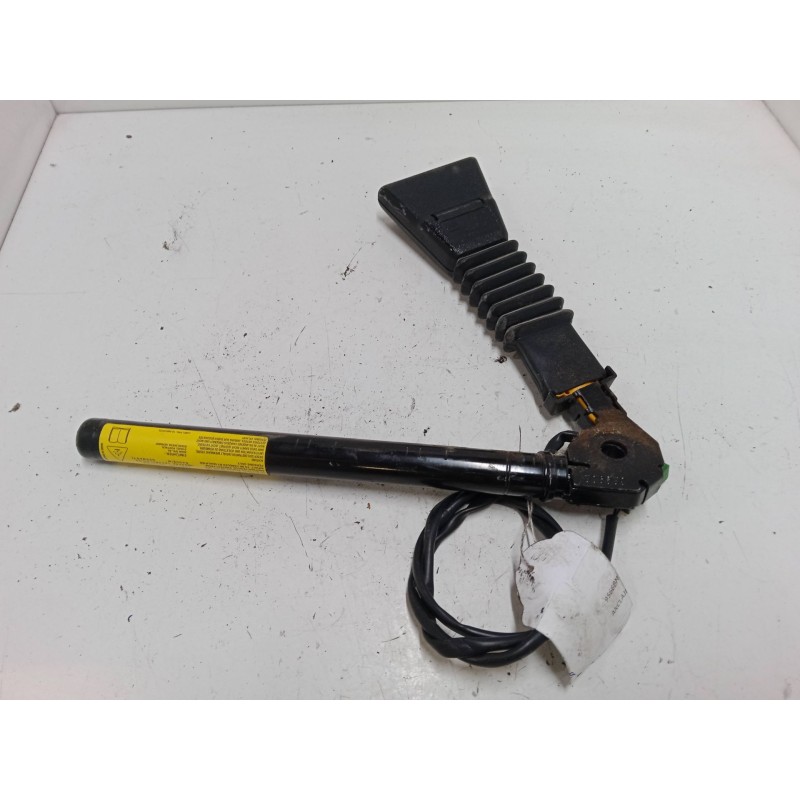 Recambio de anclaje cinturon delantero izquierdo para opel astra g hatchback (t98) 2.0 16v (f08, f48) referencia OEM IAM   