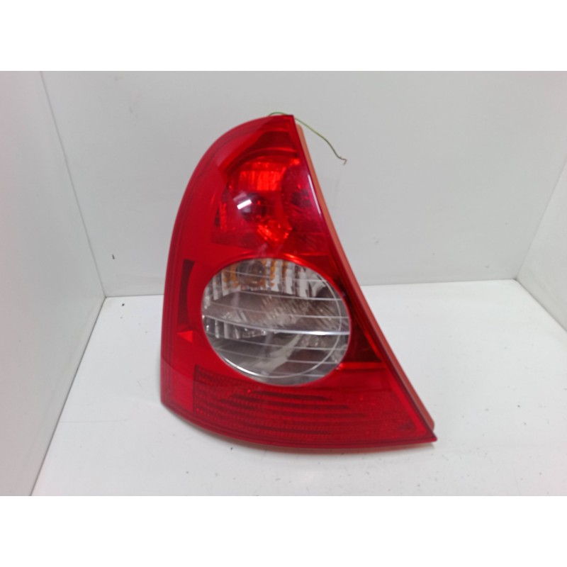 Recambio de piloto trasero izquierdo para renault clio ii (bb_, cb_) 1.5 dci (b/c2j) referencia OEM IAM   