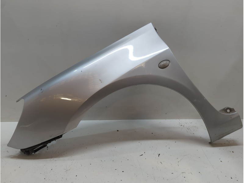 Recambio de aleta delantera izquierda para peugeot 307 sw (3h) 1.6 16v referencia OEM IAM   
