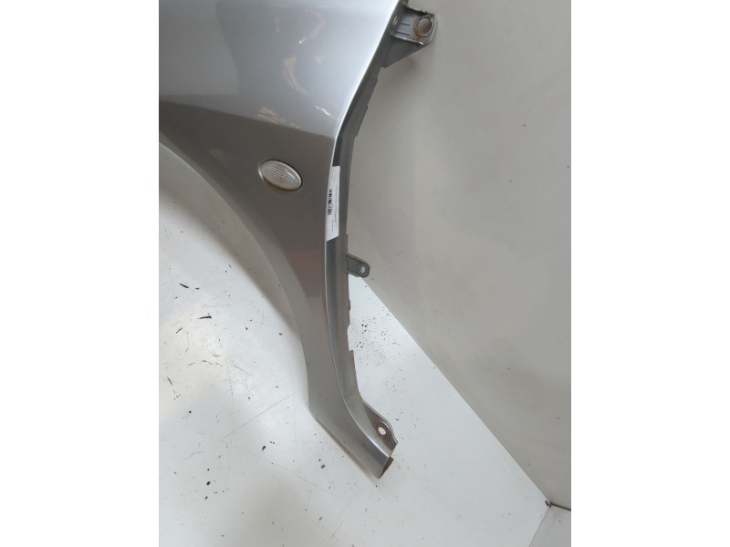 Recambio de aleta delantera izquierda para peugeot 307 sw (3h) 1.6 16v referencia OEM IAM   